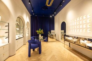 Sphere Design and Architecture Retail Interiors Kirsten Cavendish Sqaure Cape Town Display bespoke